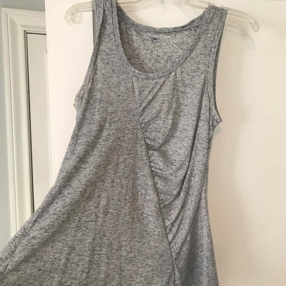 Gap shirt